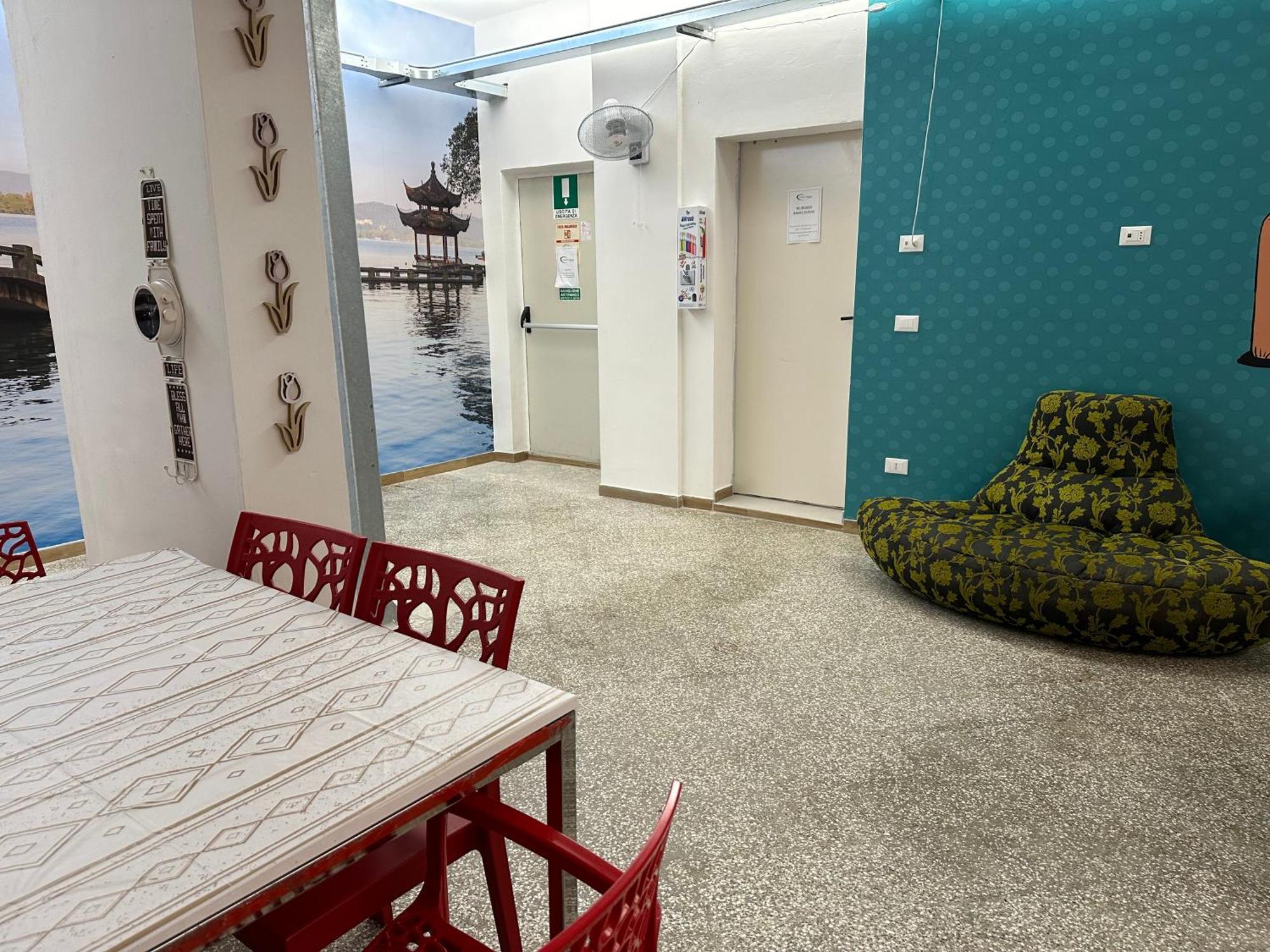 Cconforthotels Host Bari Centrale Luaran gambar
