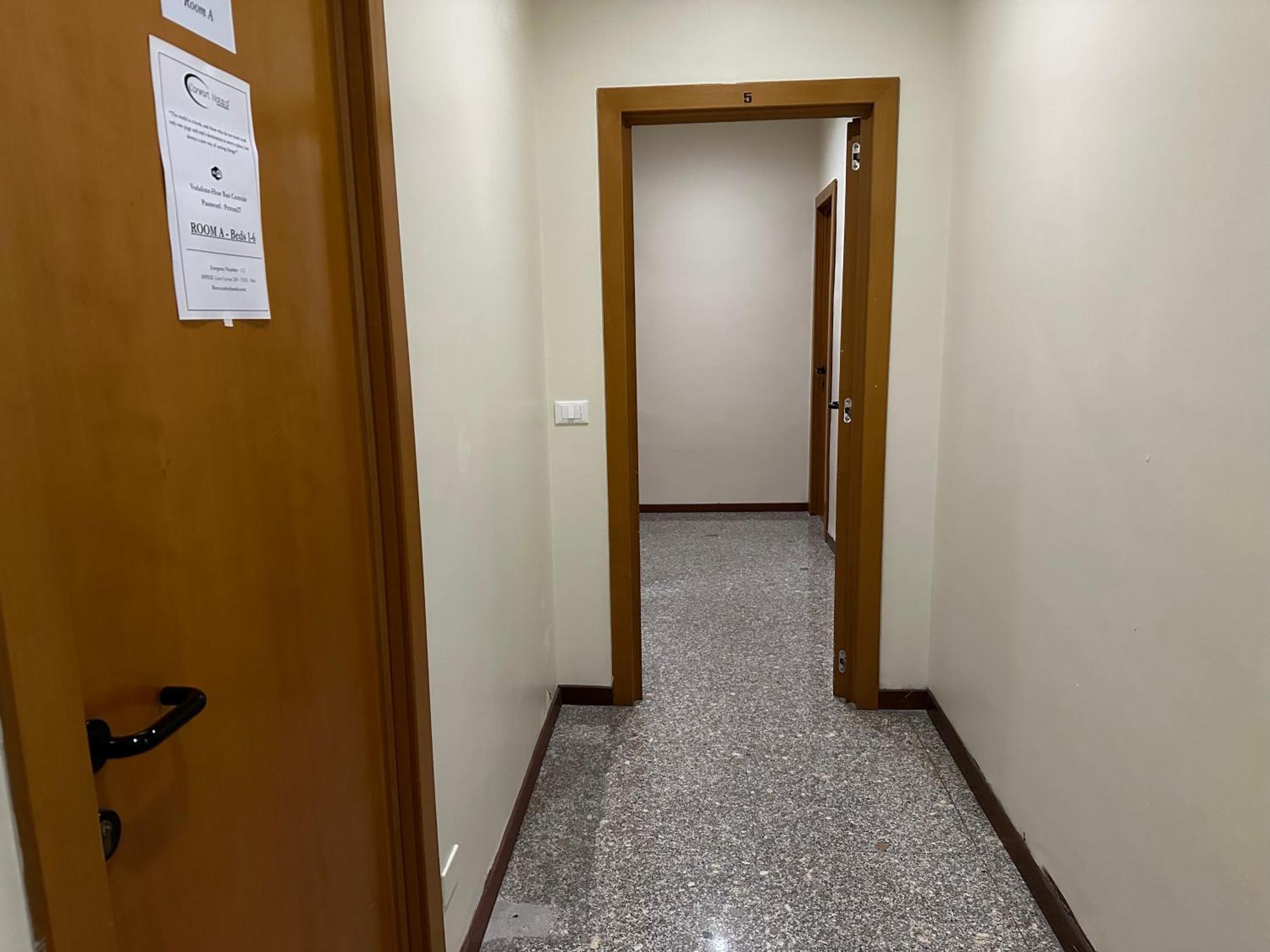 Cconforthotels Host Bari Centrale Luaran gambar